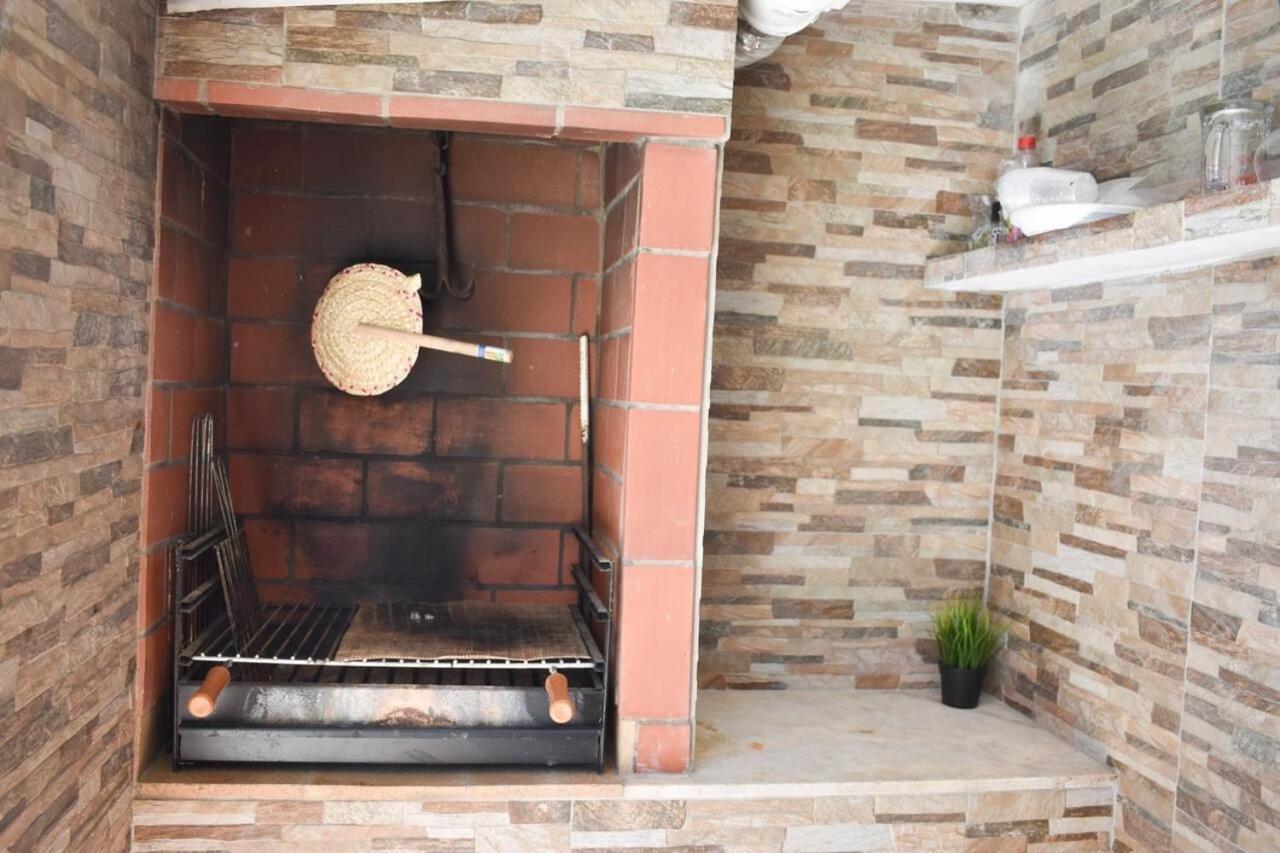 Appartamento Casa da Aida Fuzeta Esterno foto